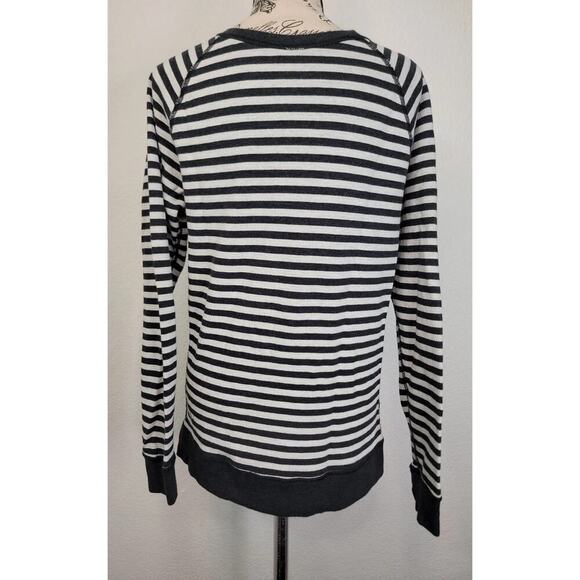 Lululemon Reversible Open Your Heart Striped Long Sleeve Top Sz Small White Gray - Picture 6 of 13
